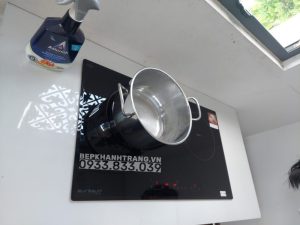 z3433718219958 340f40004b9781bc2a88c81b1c41c2fe 1 - Bếp điện từ Eurosun EU-TE259Max