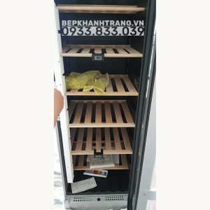 z3433771363493 deaec0df0271da8a76cdc76b3f4c7c9c - TỦ ƯỚP RƯỢU HMH. KSW38940