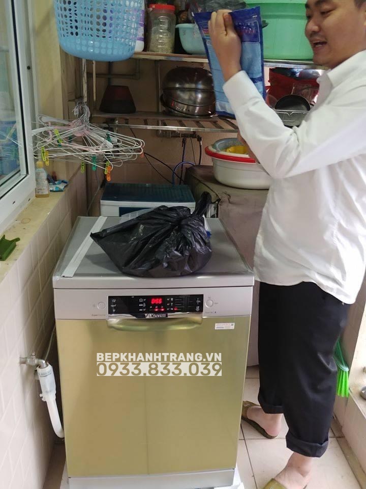 z3448885670694 2a57d5c5f5d0350d23f2c4f5ef553e60 1 4 - Máy rửa chén bát BOSCH SMS46NI05E | Serie 4 z3448885670694 2a57d5c5f5d0350d23f2c4f5ef553e60 1 4 - Máy rửa chén bát BOSCH SMS46NI05E | Serie 4