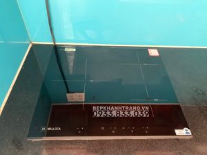 z3459478917544 ed360002576e1956c5986efd083d0350 - Bếp kính âm Malloca 3 từ MI 593 BN