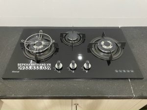 z3482582480993 4d8cde33d99e7f493d8eb2a973059e60 - Bếp gas âm Rinnai RVB-312BG 3 lò, Đầu hâm ngắt gas tự động