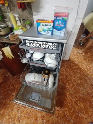z3491011314235 88f771386f9d2301004d99d6991f5099 1 - Máy Rửa Bát Bosch SMS4ECI14E Sang Trọng và Hiện Đại