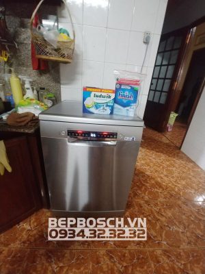 z3491011317091 b1065682652abacf84acdfd4bd14079a - MÁY RỬA BÁT BOSCH SMS4ECI14E SERIE4 TỰ HÉ CỬA SANG TRỌNG VÀ HIỆN ĐẠI