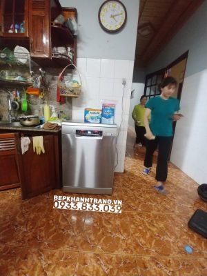 z3491011339125 58adb8fa2f25edd727ee7bd8c2504433 1 - Máy Rửa Bát Bosch SMS4ECI14E Sang Trọng và Hiện Đại