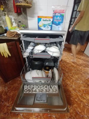 z3491011343740 01a52cd4bc6d9f24d2b3e139769c0ce3 - Máy rửa chén bát Bosch SMS4ECI14E series 4 - Hé cửa tự động