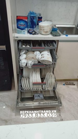 z3491038377437 ed2907dbb1b4d0fac05ec07f08d3dcbe 1 - Máy Rửa Bát Bosch SMS4ECI14E Sang Trọng và Hiện Đại