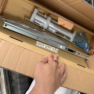 z3551364765042 60b23616de910ee33e93158630e2525a scaled 1 - TAY CO THỦY LỰC ÂM HAFELE 931.84.019 DCL31