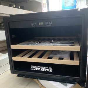 z3573169242240 adfe9d97b33c427e32941ed9ed03e23b - TỦ RƯỢU VANG KOCHER KWEU-1128B