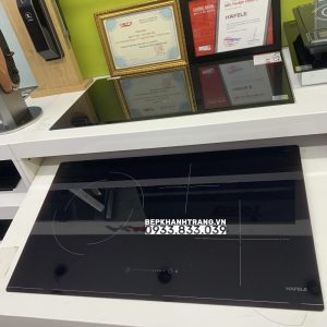 z3573901384322 e6b2e1e61dc656b3566c057fa064ff57 scaled 1 - BẾP TỪ KẾT HỢP ĐIỆN HAFELE 3 VÙNG NẤU HC-M773D 536.61.705