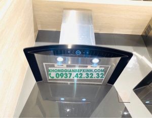 z3603109457388 8c6ca7697532992a94467fefc05c7a66 - Máy hút mùi áp tường Malloca MC 7018HS