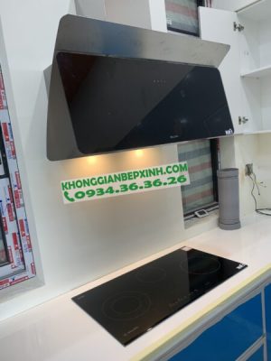z3734530839965 3477d22fe58ceb11de6a6bf02cc1bacc 1 - Bếp điện từ 3 vùng nấu Malloca MH 03IRA