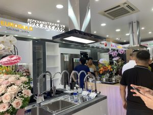 z3741732169541 cbc568551ad893b8f8aa15b1ed97e8d8 - MÁY HÚT MÙI ĐẢO CHEFS EH-R810E9 MỚI NHẤT 2022