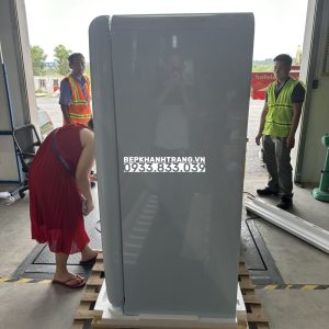 z3772664107247 658f93d3cd64826c0d9832d3f22076f6 scaled 1 - TỦ LẠNH SMEG, CỬA ĐƠN, ĐỘC LẬP, CỬA MỞ PHẢI, MÀU KEM, 50’S STYLE FAB28RCR3 536.14.236