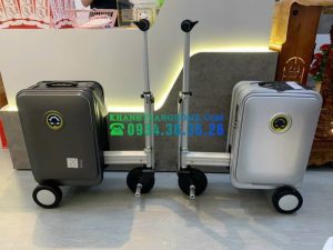 z4374677526477 59934a9f463cbedcc6faa3d4c8c916cb - VALI ĐIỆN AIRWHEEL SE3S ( MÀU XÁM)