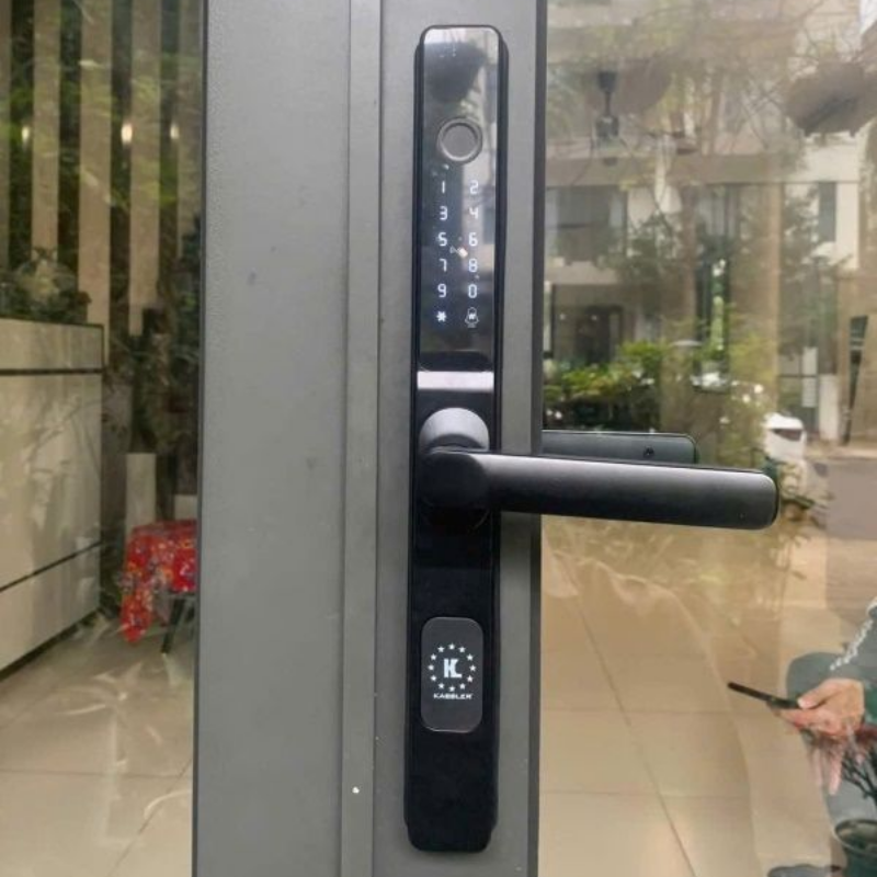 khoa van tay cua nhom kassler kl 68 bl app 5 - Khóa vân tay cửa nhôm Kassler KL-68 BL APP tiêu chuẩn Đức Khóa vân tay cửa nhôm Kassler KL-68 BL APP tiêu chuẩn Đức