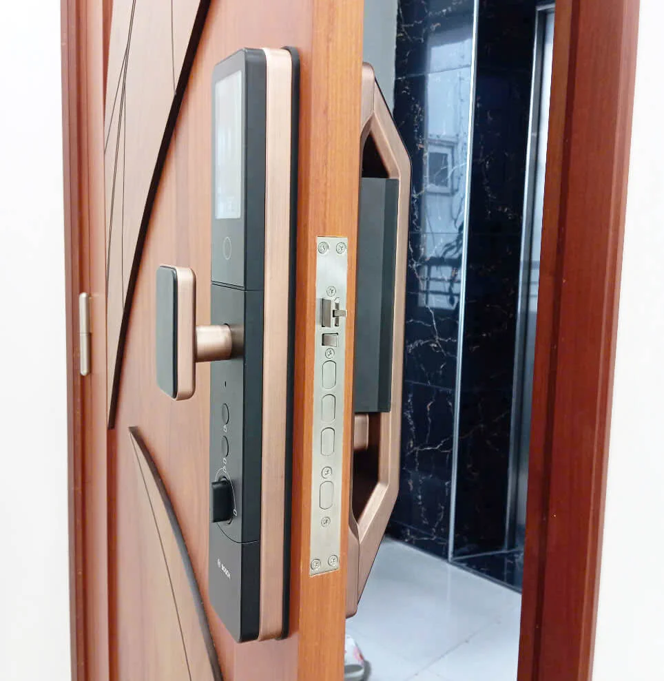 1 Khoa dien tu Bosch FU6 Plus - KHÓA VÂN TAY BOSCH FU6 PLUS RED BRONZE APP KHÓA VÂN TAY BOSCH FU6 PLUS RED BRONZE APP