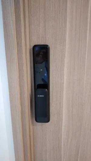 Khoa cua van tay Bosch van hanh ben bi 1 - KHÓA VÂN TAY BOSCH EL600F AMBER GOLD APP Khoa cua van tay Bosch van hanh ben bi 1 - KHÓA VÂN TAY BOSCH EL600F AMBER GOLD APP