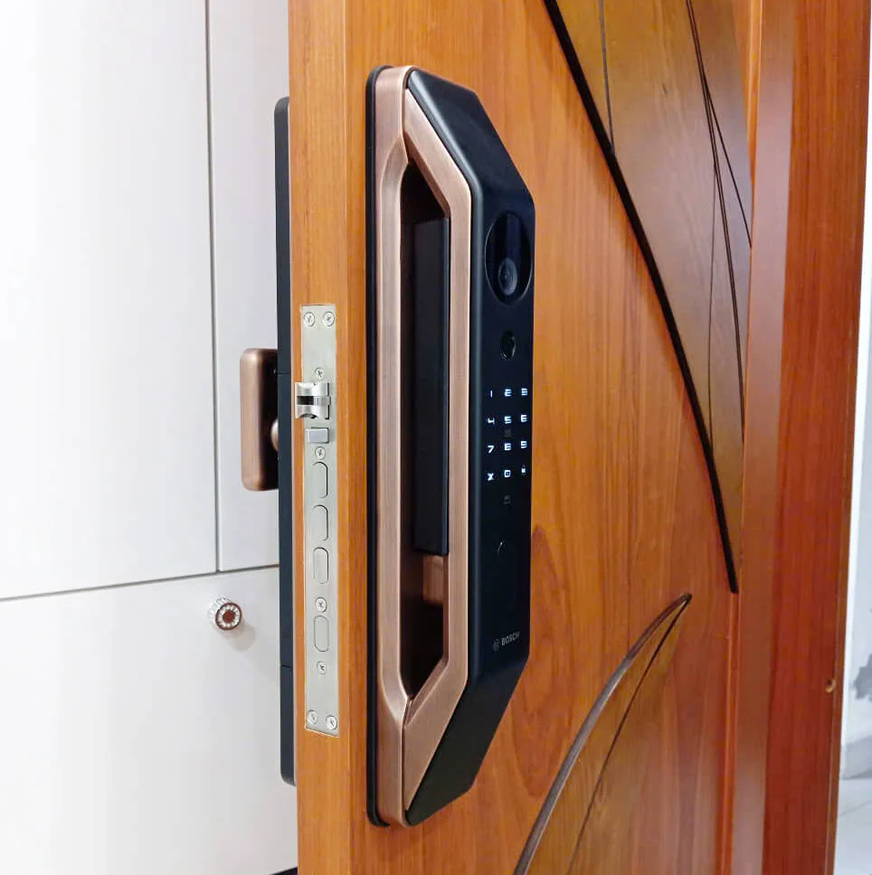 Khoa dien tu Bosch FU6 Plus 1 - KHÓA VÂN TAY BOSCH FU6 PLUS RED BRONZE APP Khoa dien tu Bosch FU6 Plus 1 - KHÓA VÂN TAY BOSCH FU6 PLUS RED BRONZE APP