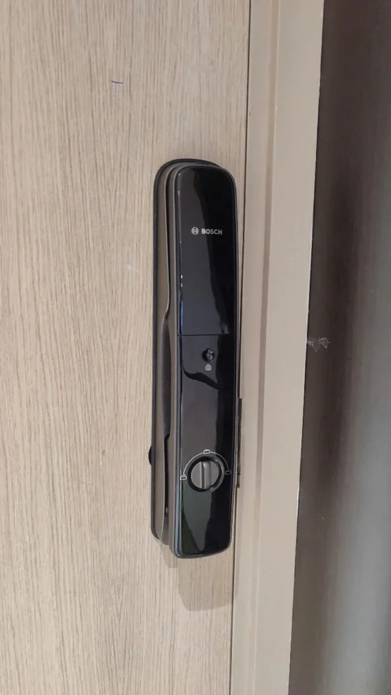 Khoa dien tu tu dong Bosch thiet ke sang trong 1 - KHÓA VÂN TAY BOSCH EL800X EU BLACK Khoa dien tu tu dong Bosch thiet ke sang trong 1 - KHÓA VÂN TAY BOSCH EL800X EU BLACK