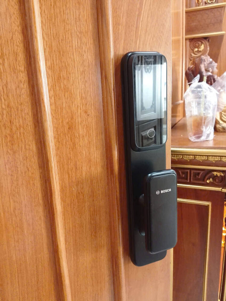 Khoa thong minh Bosch An toan toan dien 1 - KHÓA VÂN TAY BOSCH EL600VF EU BLACK APP Khoa thong minh Bosch An toan toan dien 1 - KHÓA VÂN TAY BOSCH EL600VF EU BLACK APP