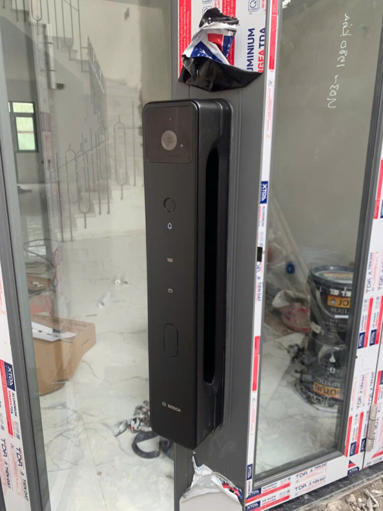 khoa cua thong minh bosch fu8 plus nhan dien khuon mat 23 - KHÓA VÂN TAY BOSCH FU8 PLUS EU BLACK APP KHÓA VÂN TAY BOSCH FU8 PLUS EU BLACK APP