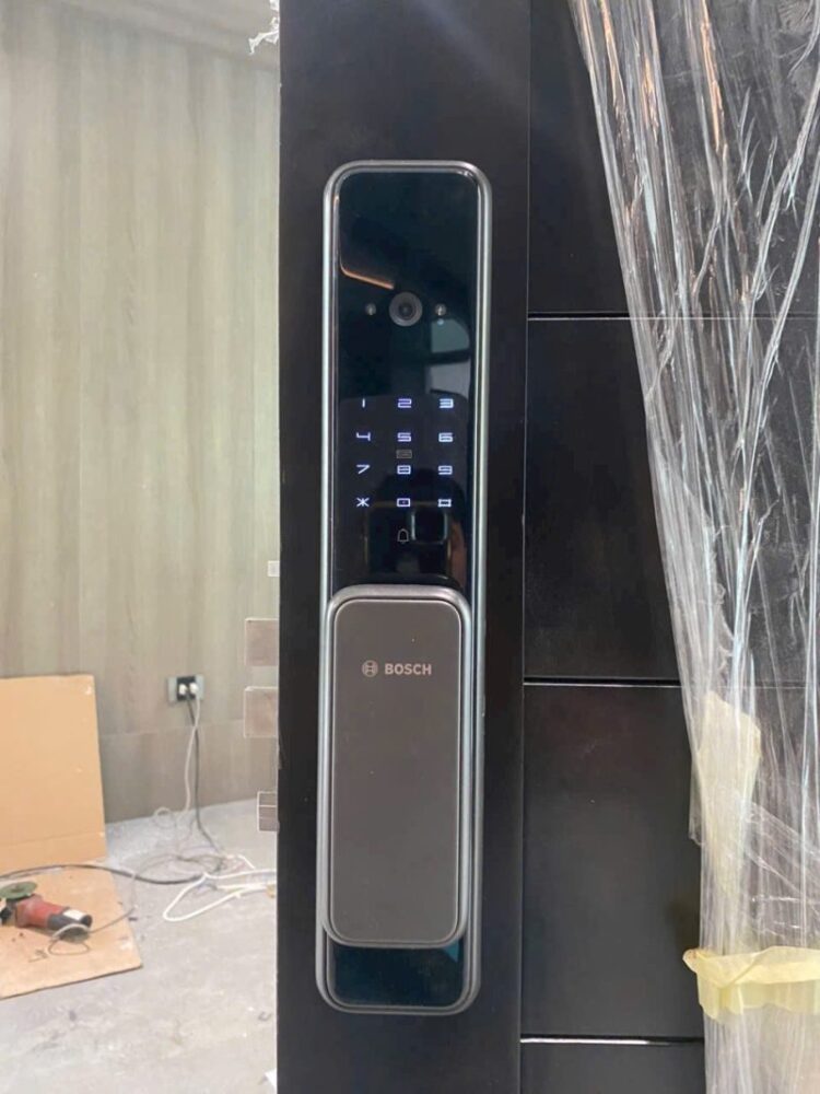 khoa van tay bosch EL600VF chinh hang 800x1067 1 - KHÓA VÂN TAY BOSCH EL600VF EU GRAY APP KHÓA VÂN TAY BOSCH EL600VF EU GRAY APP