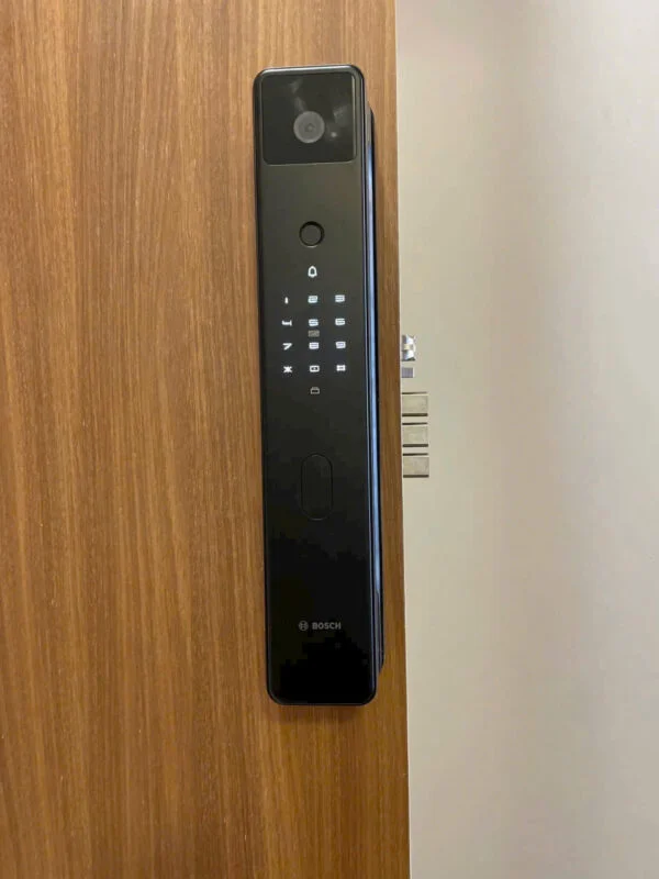 z6007598933165 0b4cc5978f454cda99b3c38b0d65a13e 600x800 1 - KHÓA VÂN TAY BOSCH FU8 PLUS EU BLACK APP KHÓA VÂN TAY BOSCH FU8 PLUS EU BLACK APP