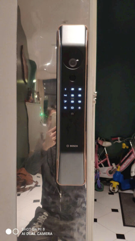 z6686128742330 e975a086f5ac9d0a8c70b2293e12a1bd - KHÓA VÂN TAY BOSCH FU6 PLUS RED BRONZE APP KHÓA VÂN TAY BOSCH FU6 PLUS RED BRONZE APP