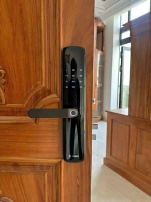 z6686174970623 6af21aad86c7ac890fe9d441a0ff57bb 1 - KHÓA VÂN TAY BOSCH ID60 GRAY