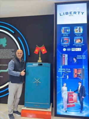 IMG 3449 2 1 - KÉT SẮT LIBERTY LB1000S8 XANH NGỌC