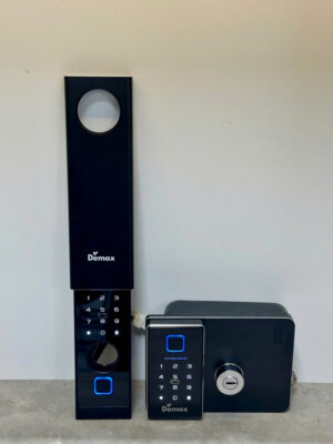 z7629246020280 9632b5a8cda7a485995122b66b6285ee - Khóa cổng chống nước Demax EL-G908AC CNC Khóa cổng chống nước Demax EL-G908AC CNC